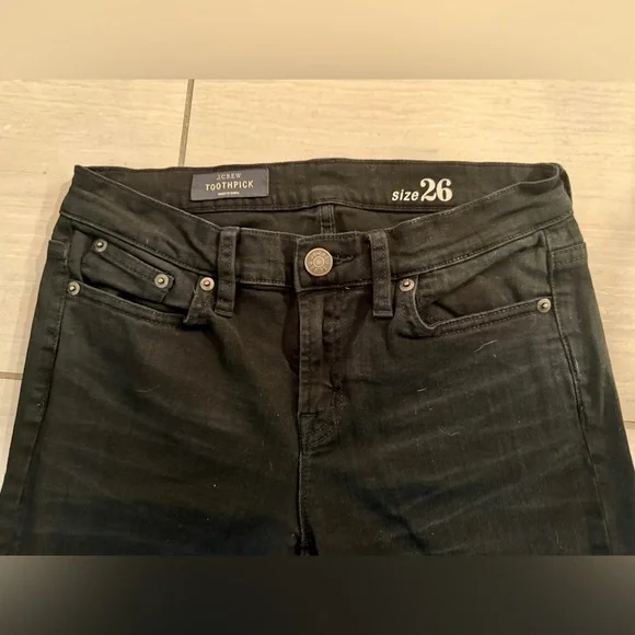 J.Crew Toothpick Skinny Jeans Black Distressed Knees Size 26 - Picture 3 of 7